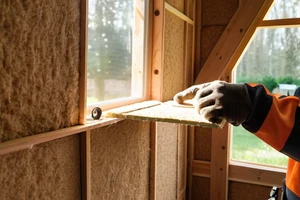 Rénover un abri de jardin en bois : par où commencer pour l'isoler ?